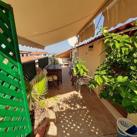 Hotel Flesvos Pefkochori Ngoại thất bức ảnh