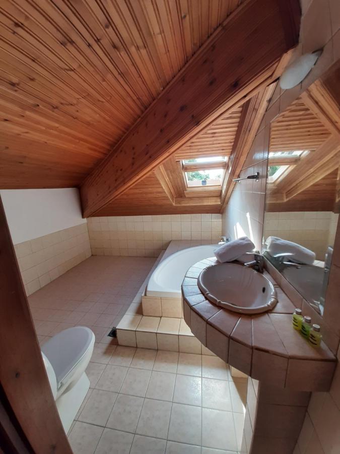 Hotel Flesvos Pefkochori Ngoại thất bức ảnh